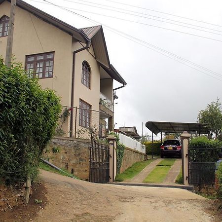 Perera Homestay Nuwara Eliya Dış mekan fotoğraf